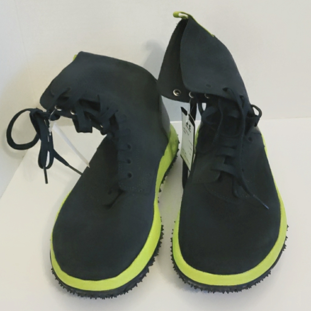 Under Armour Fat Tire Suede Boots size 9